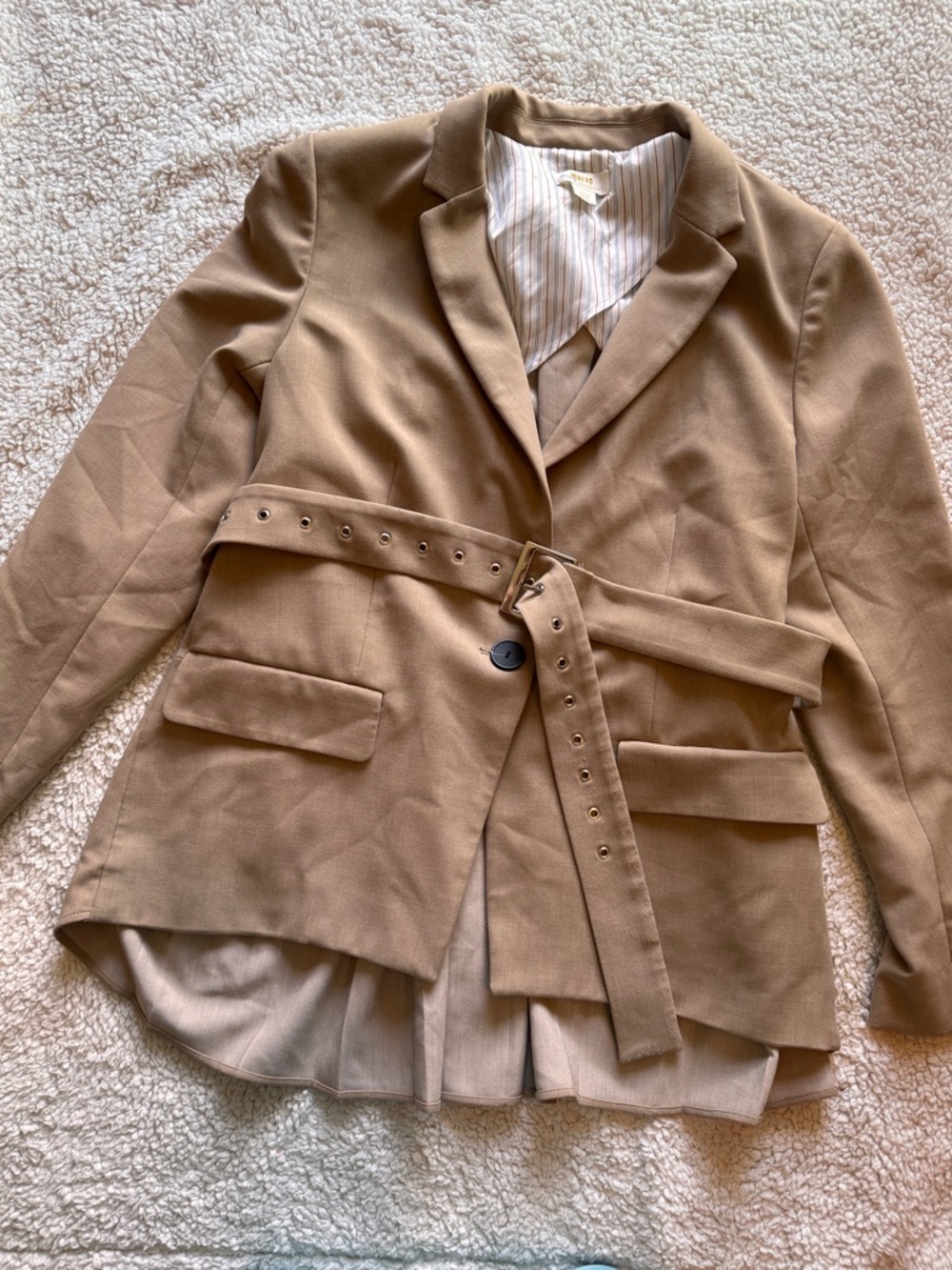Maeve // Anthropologie tan pleated back dress jacket size large wi1